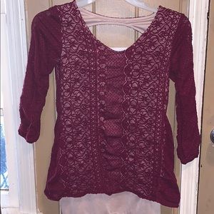 Long sleeve lace style shirt